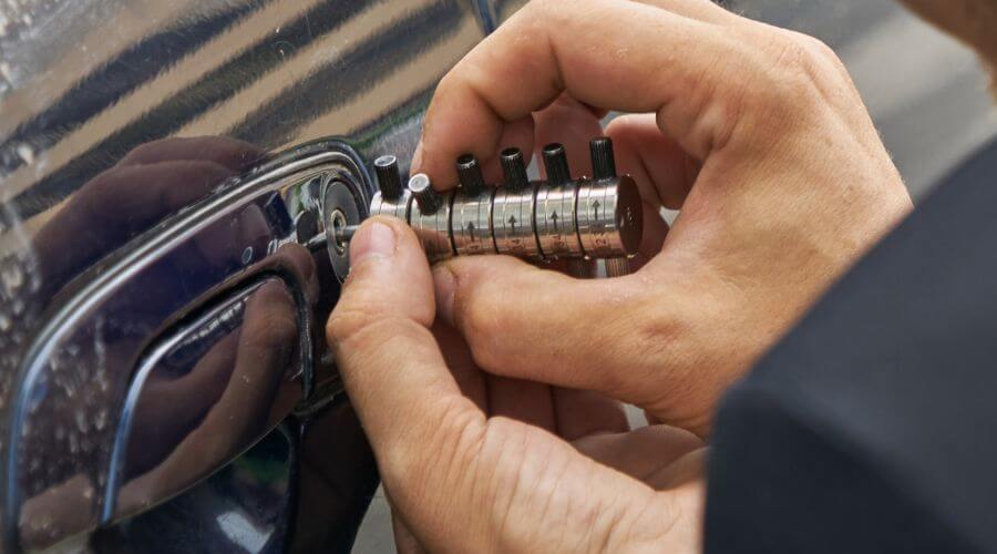 Professional New roof installation in Cerro Gordo, IL